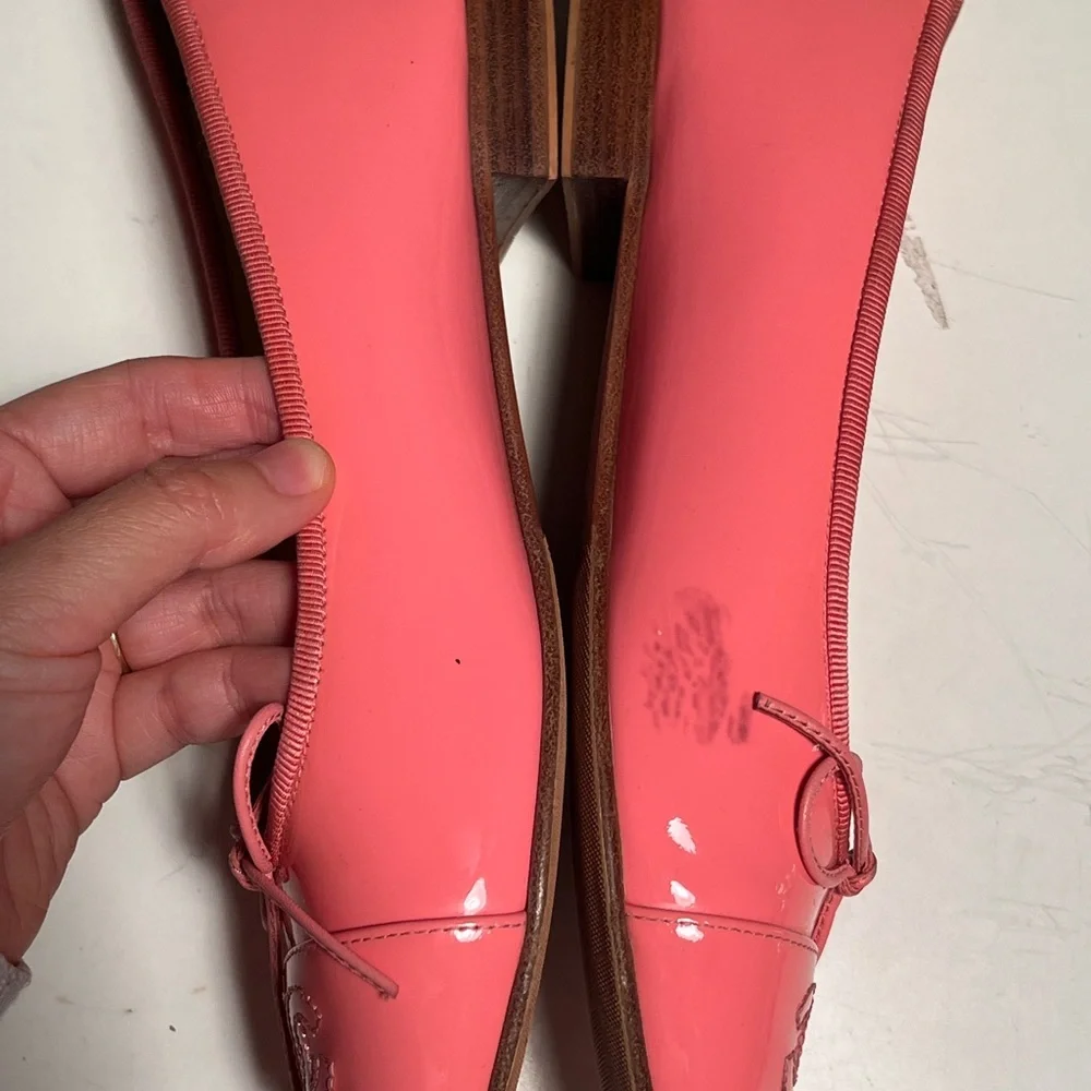 CHANEL Coral Pink Patent Leather Flats